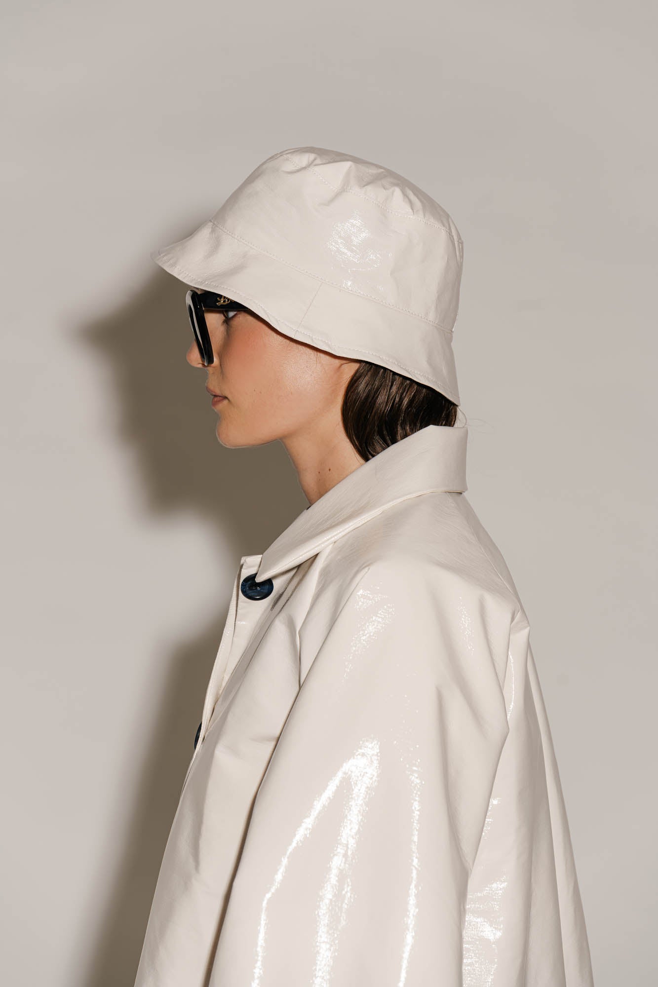 CHAPOW01 - White
