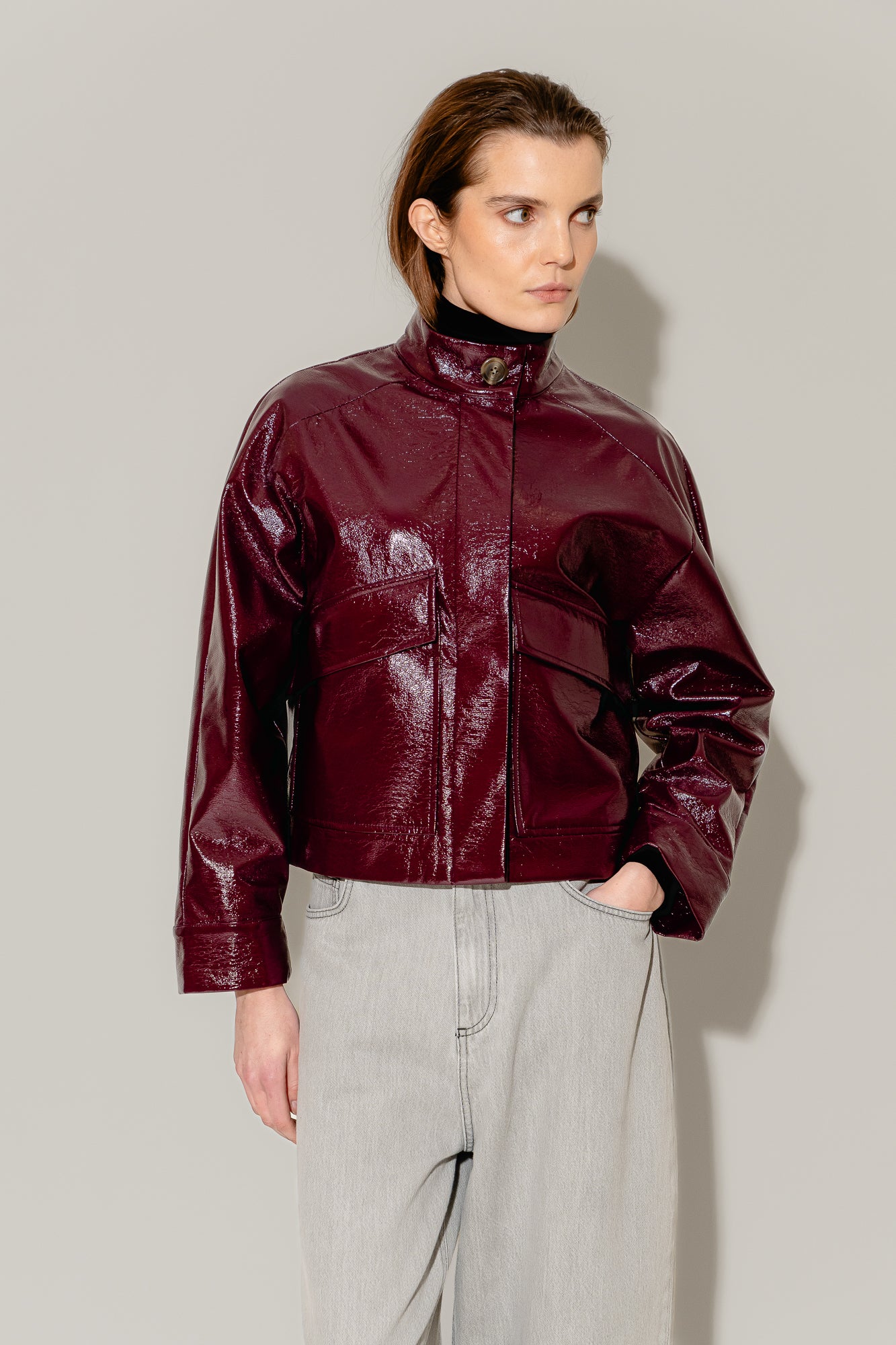 WIND01_AUBERGINE_4